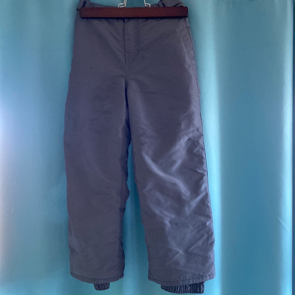 Kids snow pants size 6